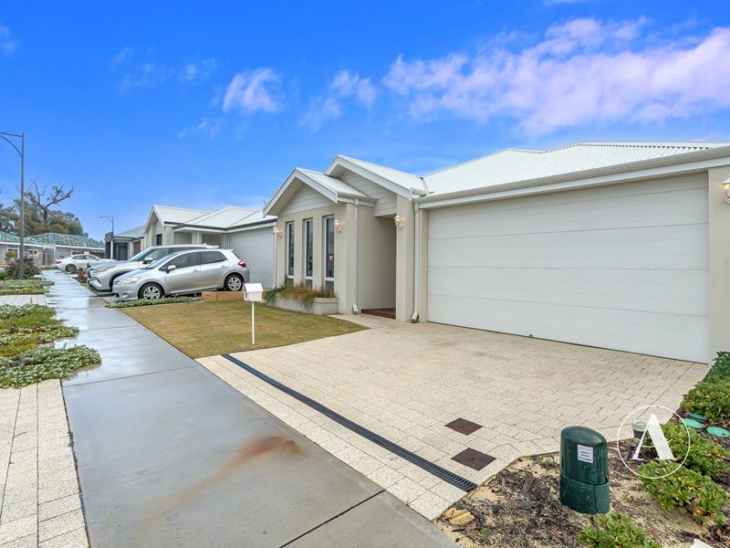 9 Aspasia  Way, Treeby WA 6164