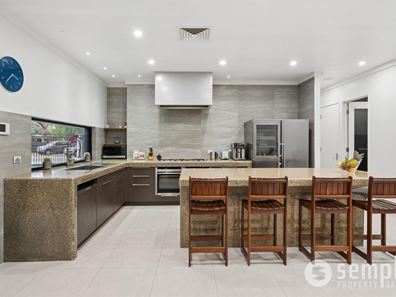4 Blain Court, Leeming WA 6149