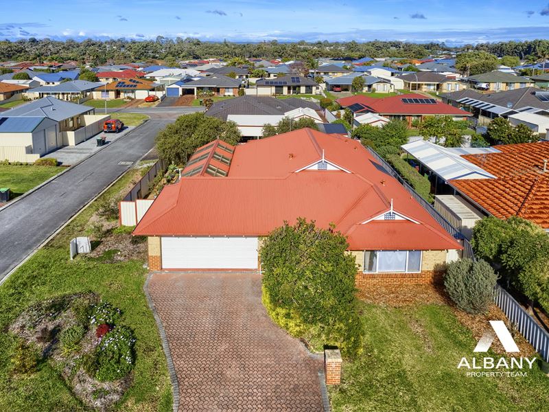 11 Brady Corner, Mckail WA 6330