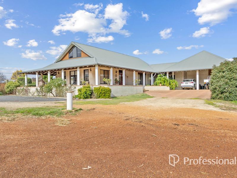 471 Scotts Brook Road, Mayanup