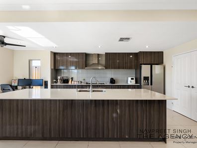 180 Sapphire Chase, Wellard WA 6170