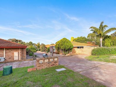 4/126 Gilbertson Road, Kardinya WA 6163