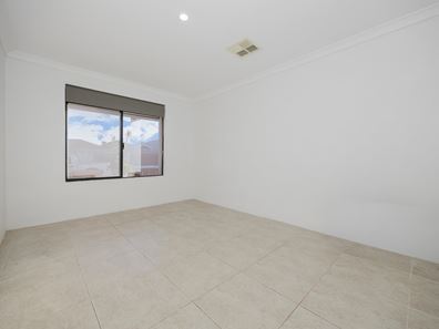 10 Satine Turn, Aveley WA 6069