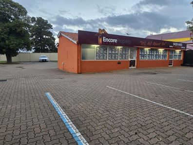 12 Chisham Avenue, Kwinana Town Centre WA 6167