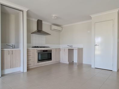 14A Balclutha Crescent, Madora Bay WA 6210