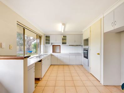 635 Lyon Road, Wandi WA 6167