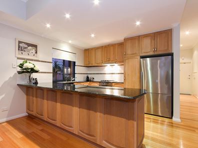 1/21 Hazel Street, Como WA 6152