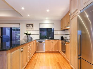 1/21 Hazel Street, Como WA 6152