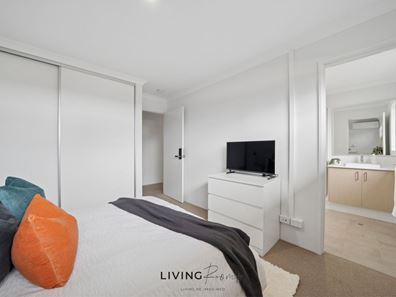 Room/2  61 Yateley Way, Wellard WA 6170