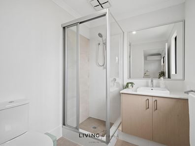 Room/2  61 Yateley Way, Wellard WA 6170