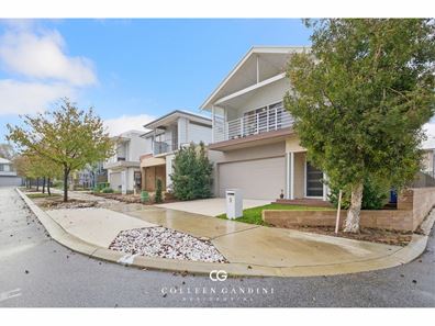 9 Utting Lane, Willagee WA 6156