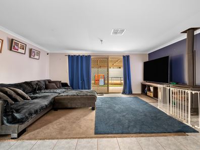 26B Azamor Drive, Boulder WA 6432