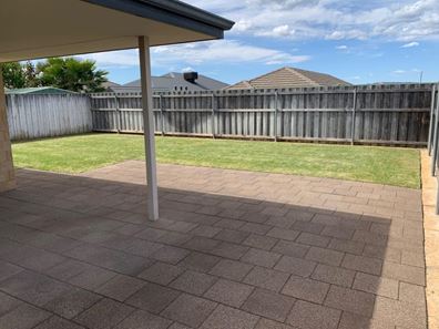 14 Pineroo Terrace, Ellenbrook WA 6069