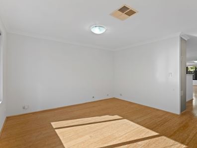 4 Karak Road, Wannanup WA 6210
