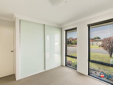 6A Salamanca Boulevard, Seville Grove WA 6112