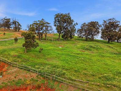 107 Livingstone Heights, Roelands WA 6226