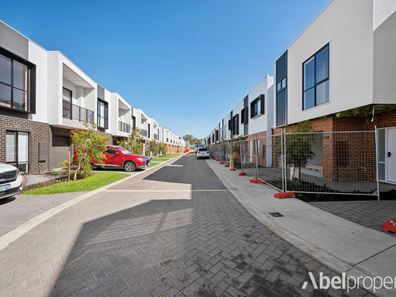 14/315 Harbourne Street, Glendalough WA 6016