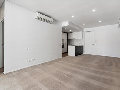 32/1 Hallam Way, Rivervale WA 6103