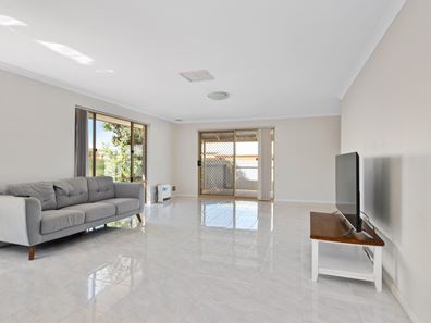 4A Parsons Street, West Lamington WA 6430