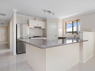 4A Parsons Street, West Lamington WA 6430