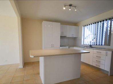 3/24 Halls Head Parade, Halls Head WA 6210