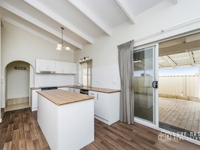 1 Ashley Drive, Kelmscott WA 6111