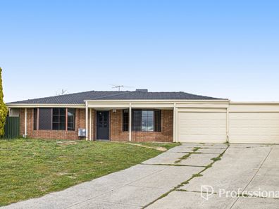 18 Knollwood Court, Ballajura WA 6066