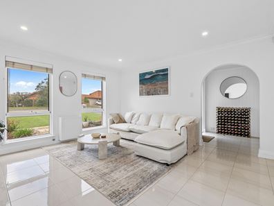 5 Avocet Road, Stirling WA 6021