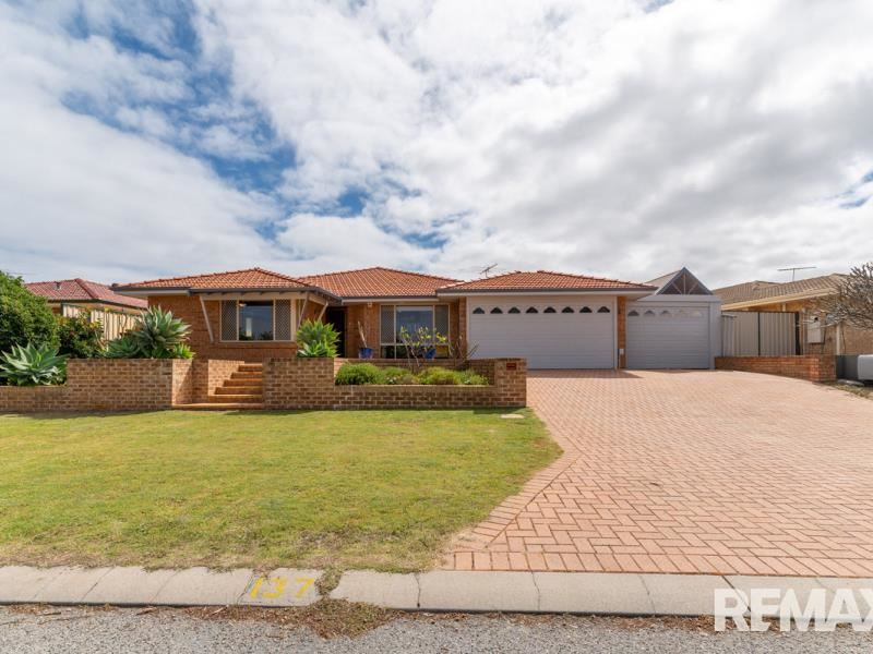137 Glencoe Loop, Kinross WA 6028