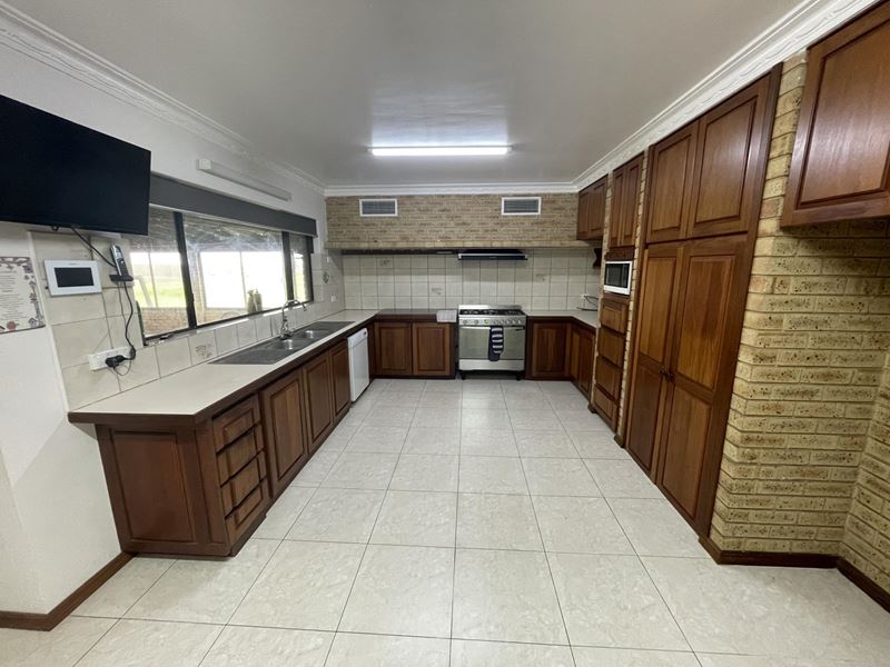 2 Sunnyhurst Rd, Landsdale