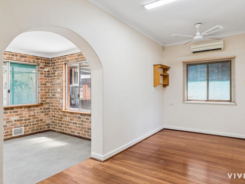 37 Frederick Rd, Hamilton Hill WA 6163