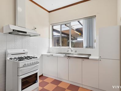 37 Frederick Rd, Hamilton Hill WA 6163