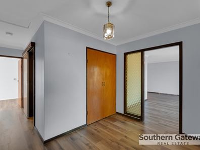 17 Adamson Road, Parmelia WA 6167