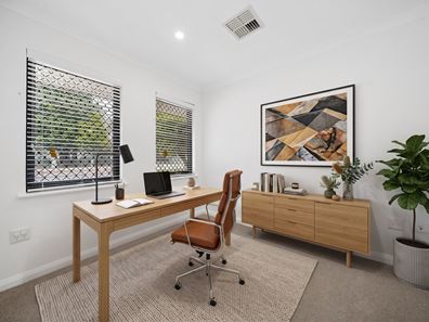 123 Kingsway, Madeley WA 6065