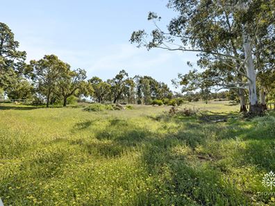300 Victor Road, Darlington WA 6070