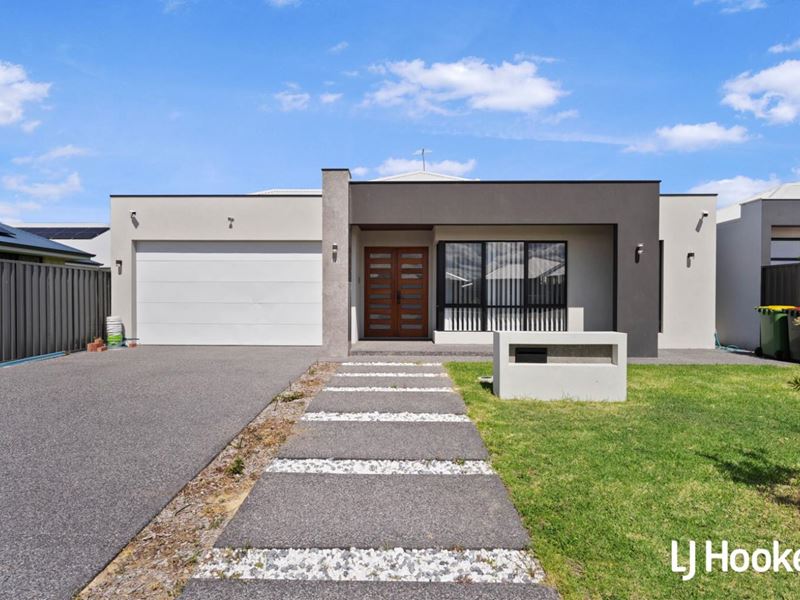 25 Norfolk Drive, Southern River WA 6110