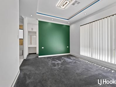 25 Norfolk Drive, Southern River WA 6110