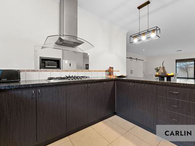 6 Garron Rest, Canning Vale WA 6155