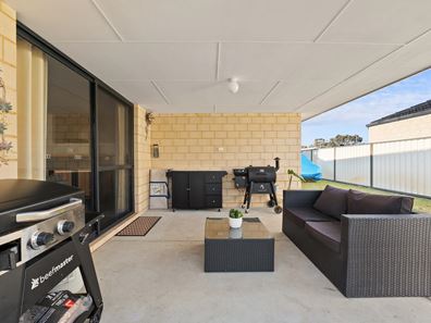 8 Atara Approach, Rockingham WA 6168