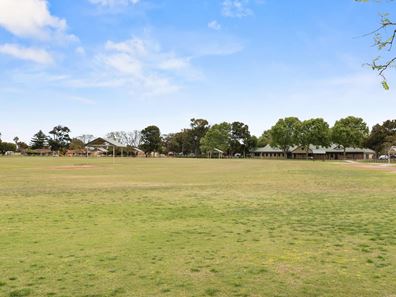 64 Gascoyne Way, Waikiki WA 6169