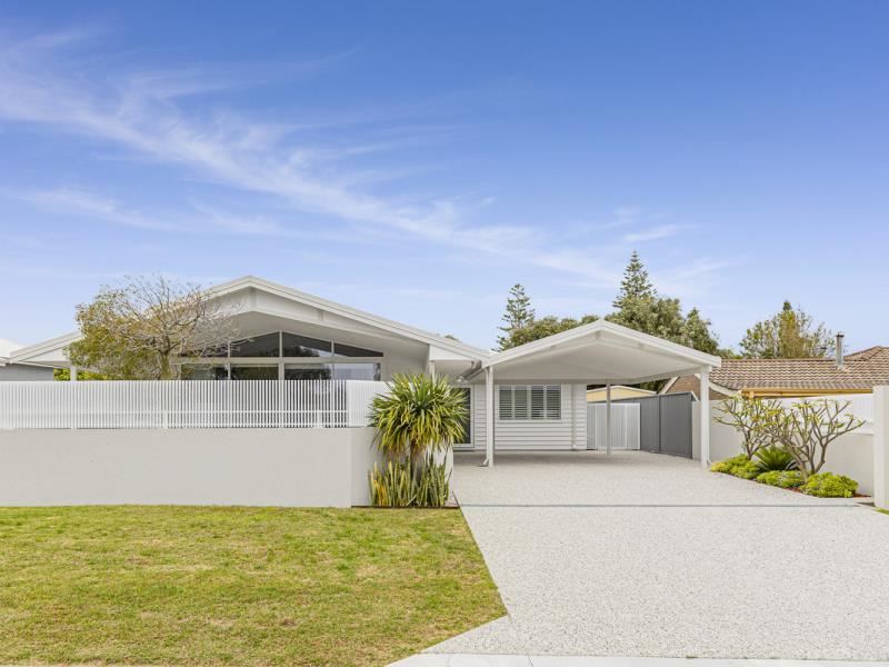 8 Johnson Crescent, Mullaloo