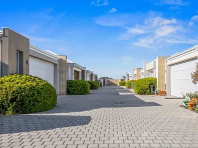 1/40 Roccella Loop, Ashby WA 6065