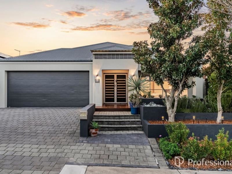 8 Safford Avenue, Aveley WA 6069