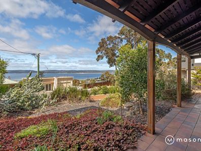 20 Serpentine East Road, Mount Clarence WA 6330