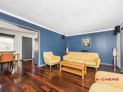 39 Lyndhurst Street, Dianella WA 6059