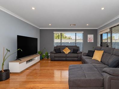 16 Turquoise Road, Byford WA 6122