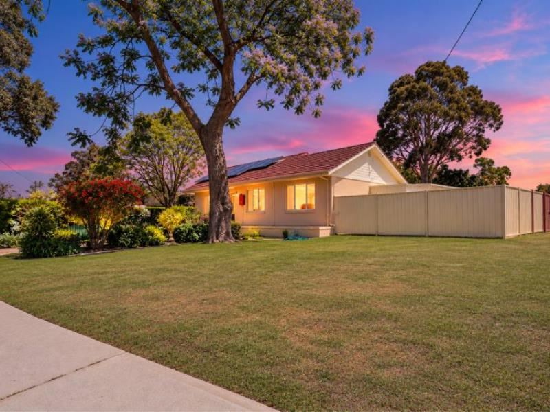 615 Viveash Road, Swan View WA 6056