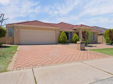 13 Nevis Lane, Canning Vale WA 6155