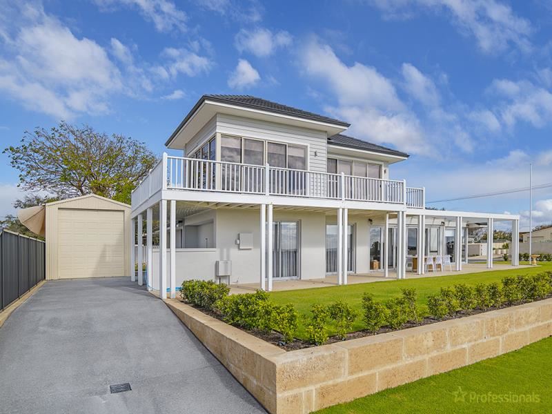 944 Geographe Bay Road, Geographe WA 6280