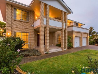 4 Glasnevin Court, Waterford WA 6152